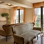 Panorama Hotel 4*
