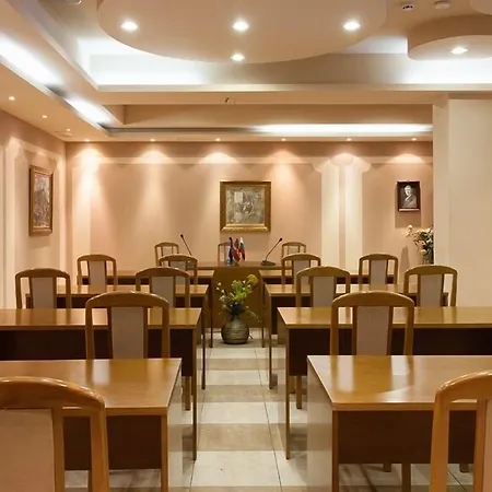 Panorama Hotel 4*