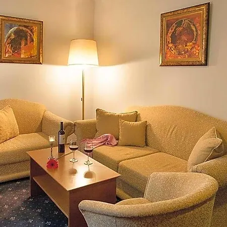 Panorama Hotel 4*