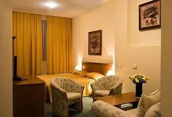 ホテル パノラマ 4*